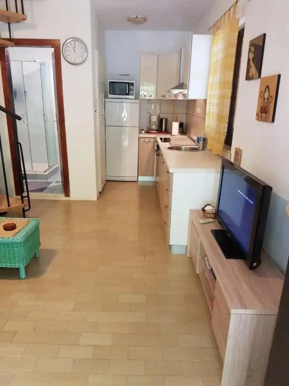 Holiday home Dean - 80m to the sea