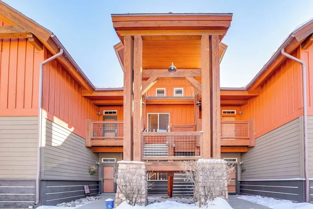 Blue River Townhome Unit D6