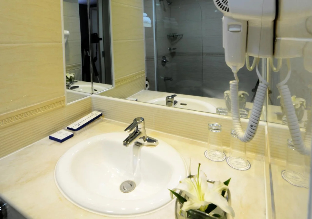 Bayangol Hotel