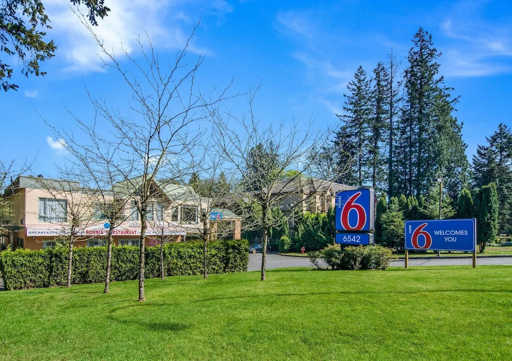 Econo Lodge Surrey