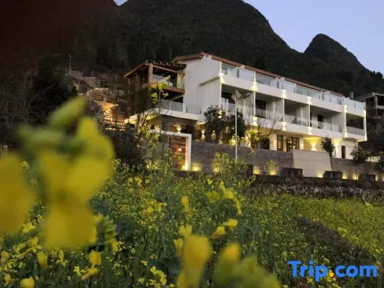 Xingyi Yunqi No.1 Inn (Xia Nahui Branch, Wanfenglin Scenic Area)