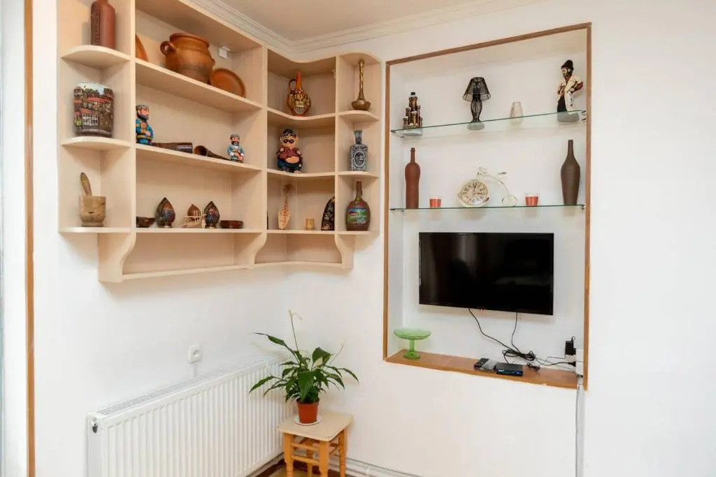 Wehost Apartment with Ethnic Design