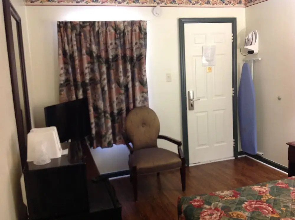 Budget Inn