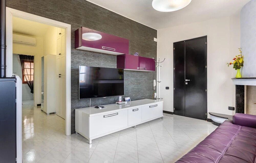Stunning Apartment in Cagliari With 2 Bedrooms and Wifi