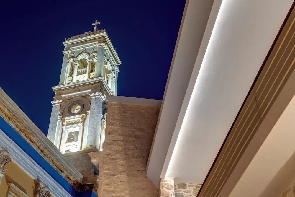 The Nestorian Syros