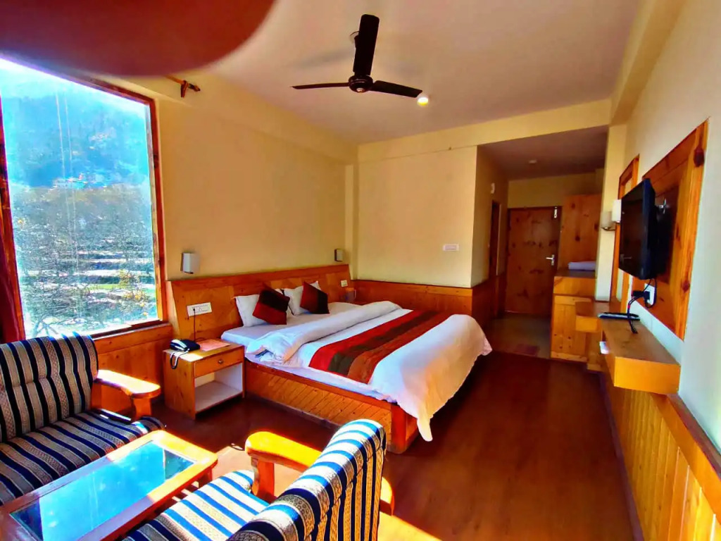 OYO 11402 Hotel Day Flower