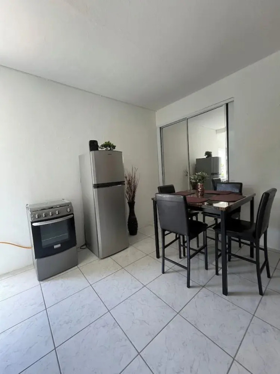 Surfer Steps Apartment