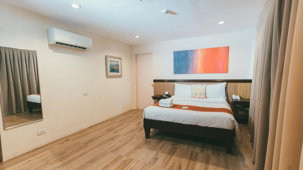 NS Royal Hotel