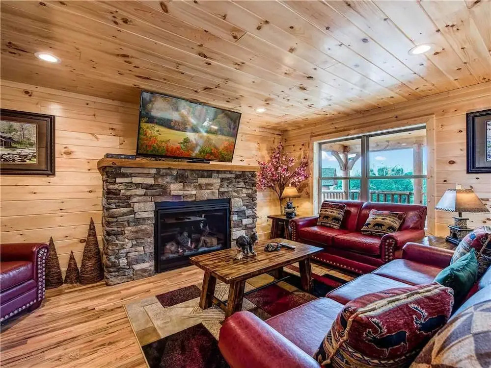 Smoky Mountain Dream - Five Bedroom Cabin