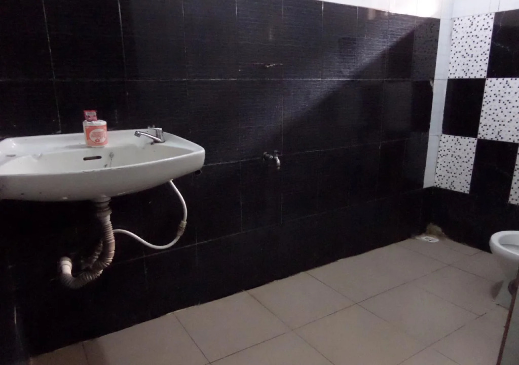 Metro Hotel Ajeigbe