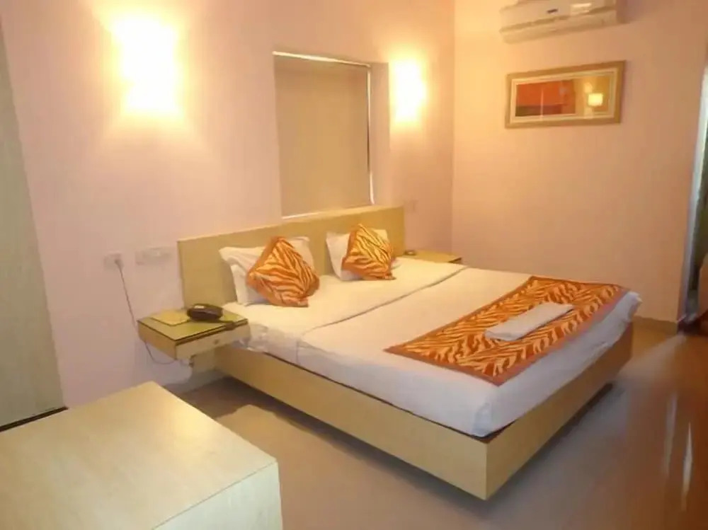 Halcyon Suites