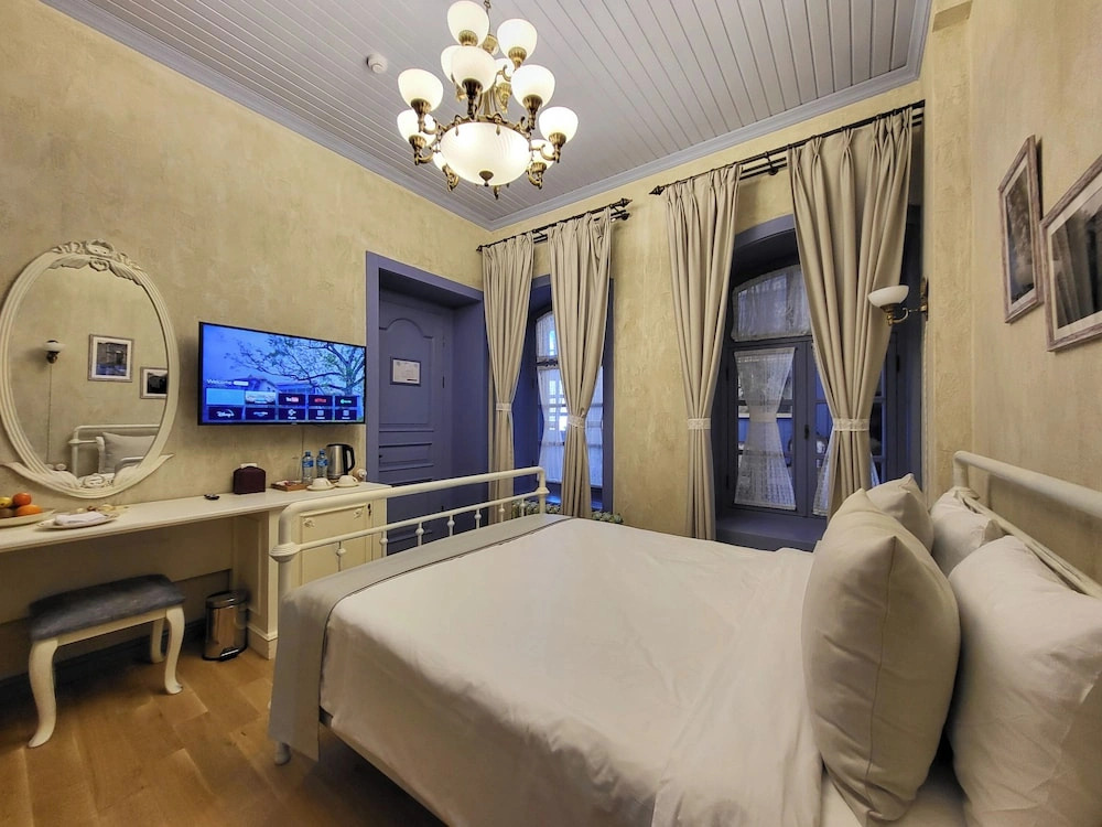 Yasemen Hotel