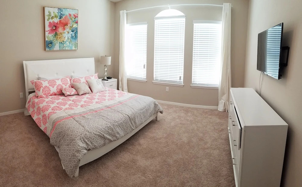 ST4746TD Solterra - Four Bedroom Townhouse