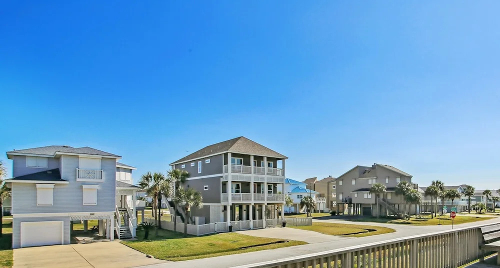 ShangriLaLa by Ryson Vacation Rentals