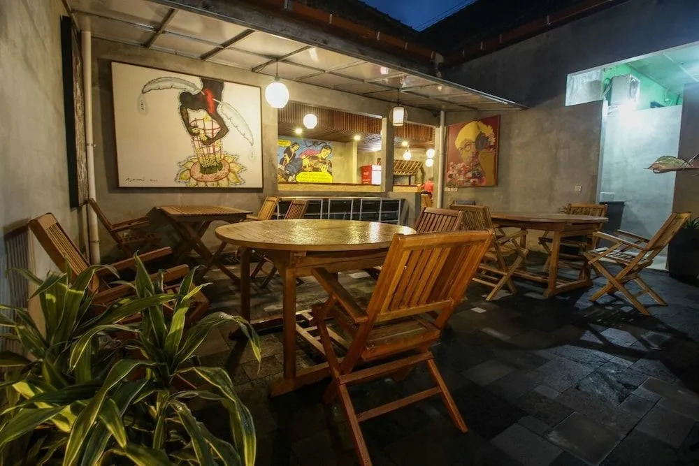 Watu Agung Guest House