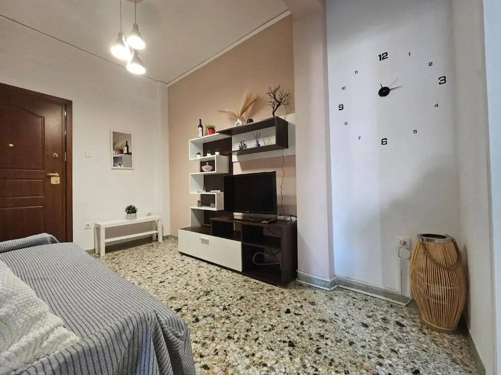 Come Stay Apartment - Athens Town