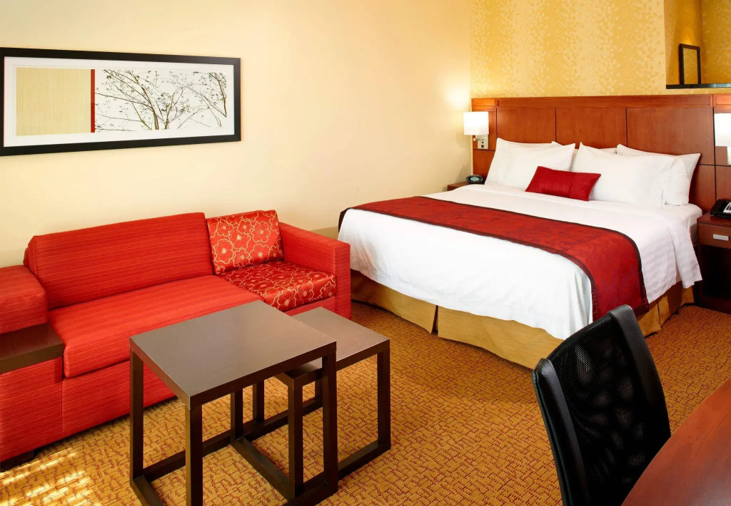 Courtyard by Marriott Pittsburgh Washington Meadow Lands