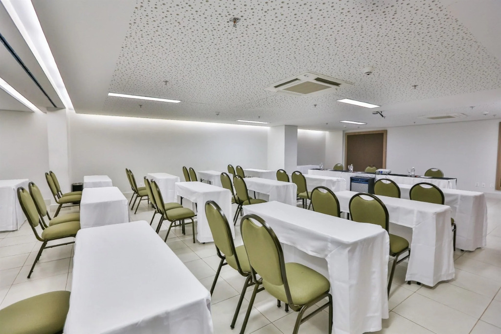 Mega Moda Goiania Hotel
