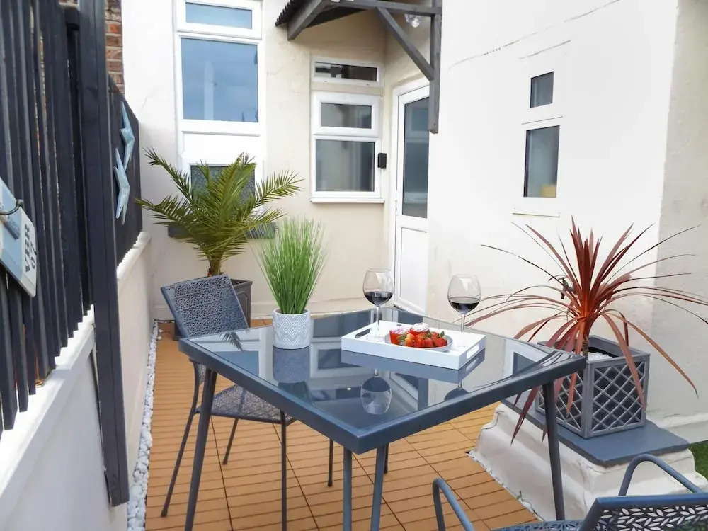 Nirvana Apartment Sunniest Spot in Scarborough
