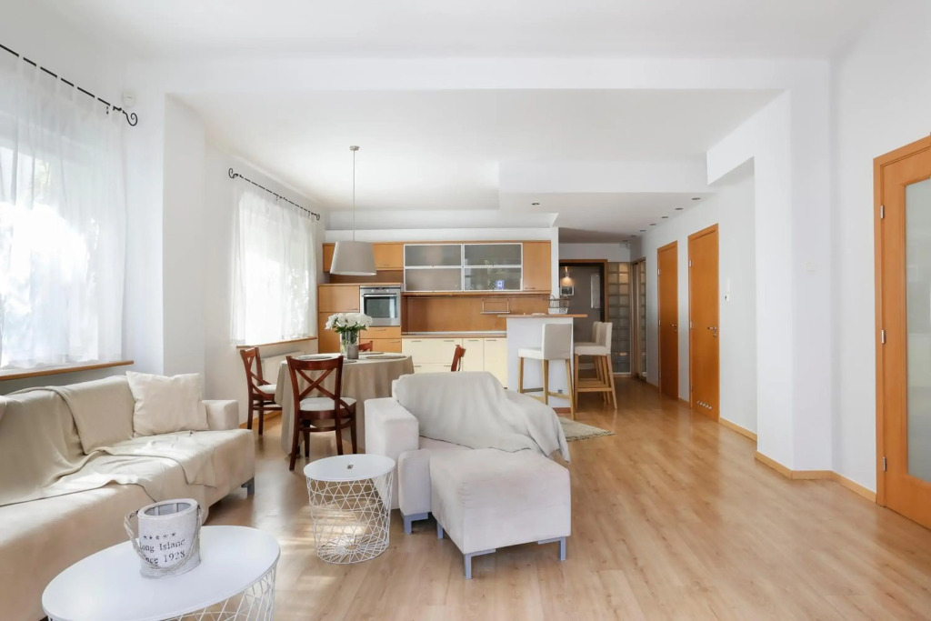 VIU Secret Garden Apartment