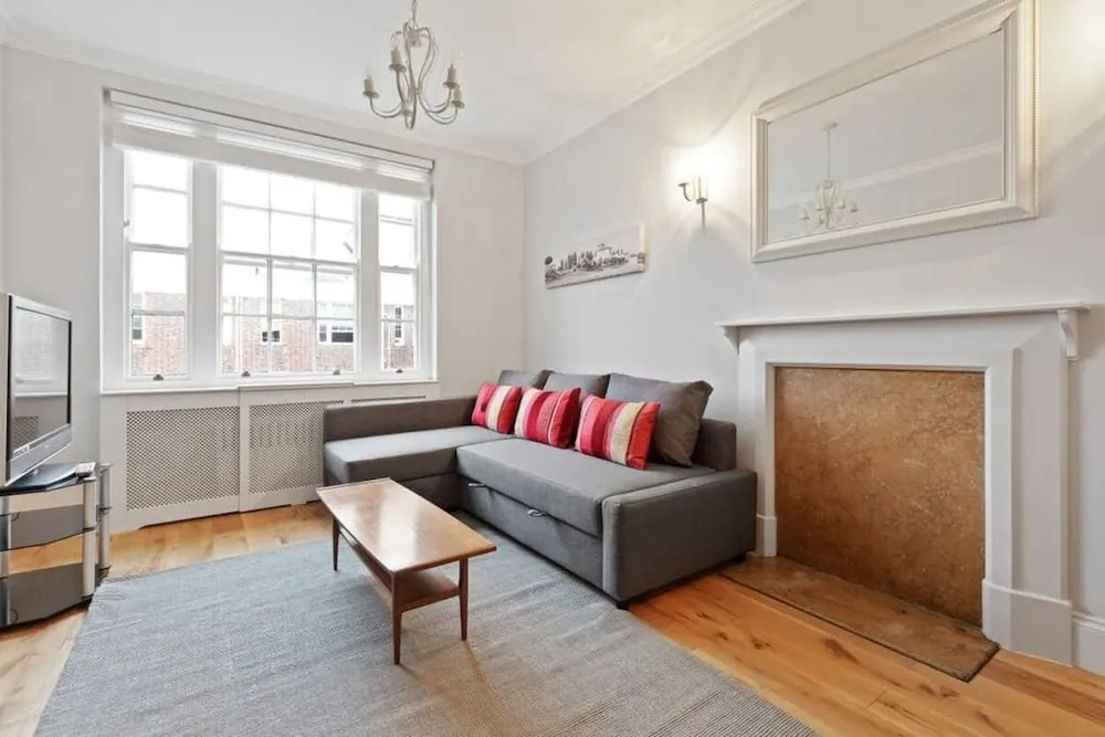 Newly Refurbished 2 Bed in Bayswater, 2min to Stn