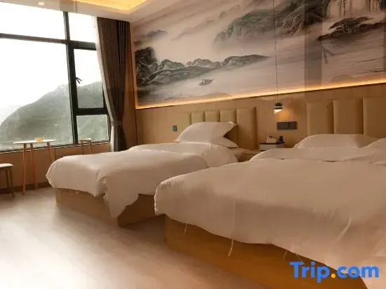 Haba Snow Mountain Shan Di Die Jing Min Su