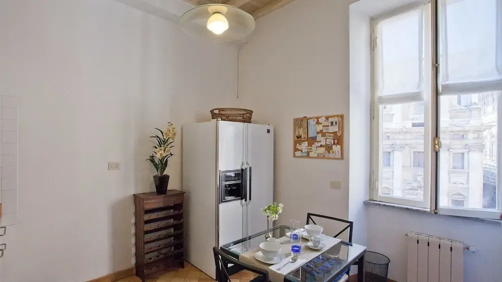 Rental in Rome Trevi Fouintain View Apartment