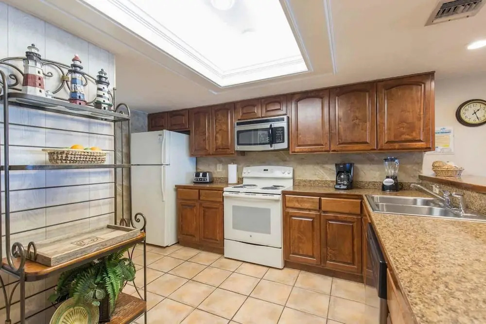 Suntide II Condominium 206