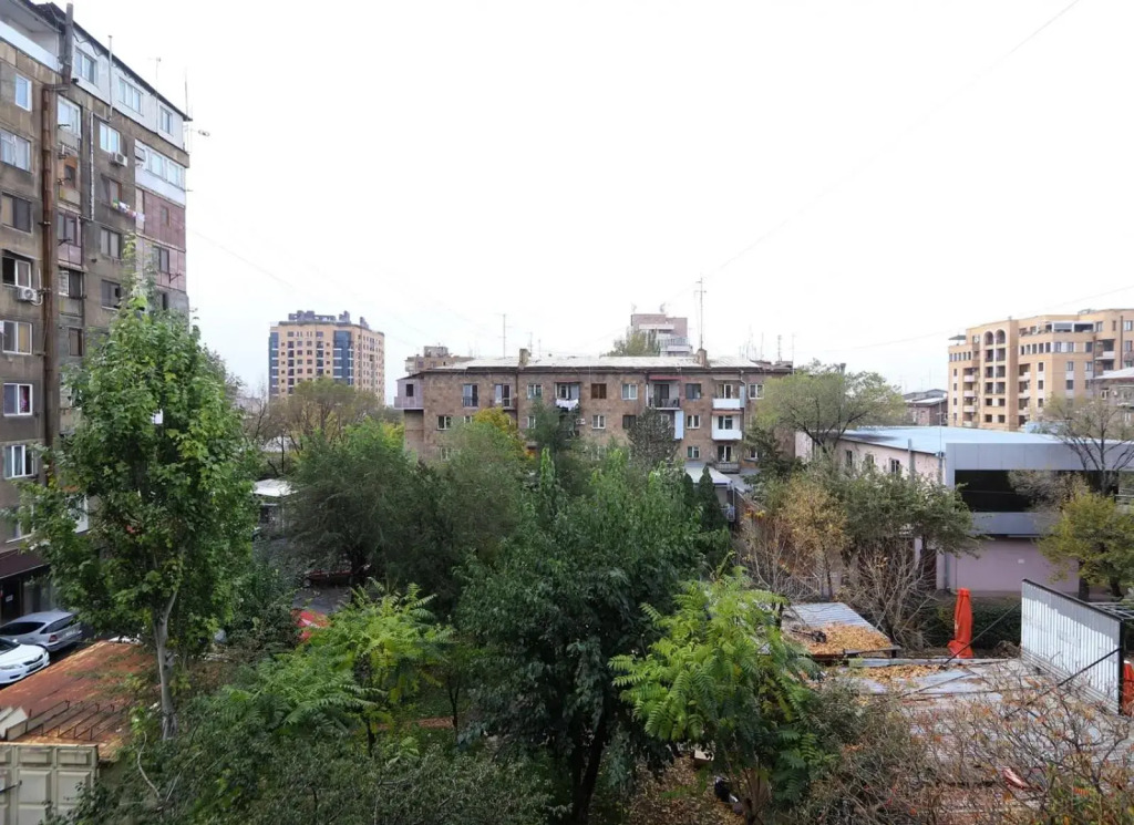 Apartaments on Komitas 20