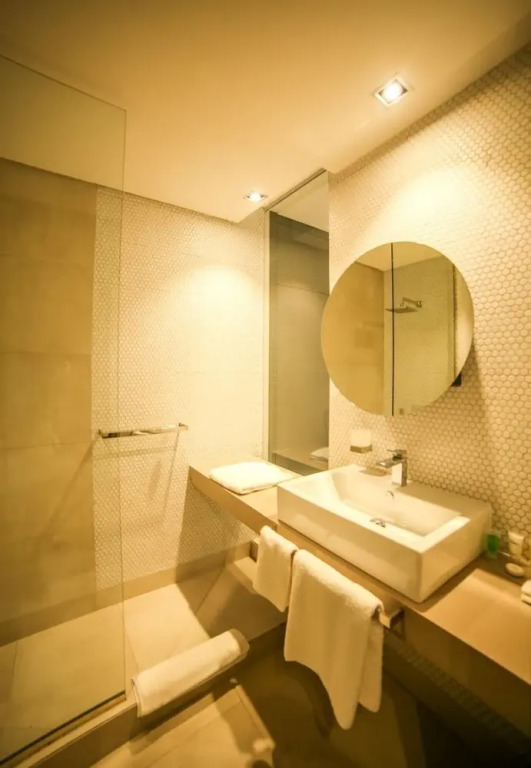 M Executive Hotel & Residence
