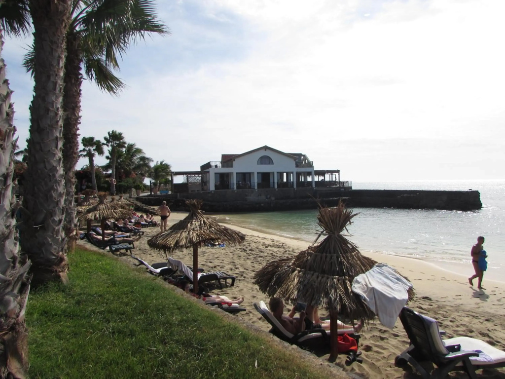 Private Apartment 1 minute to the pool & beach Santa Maria #74B