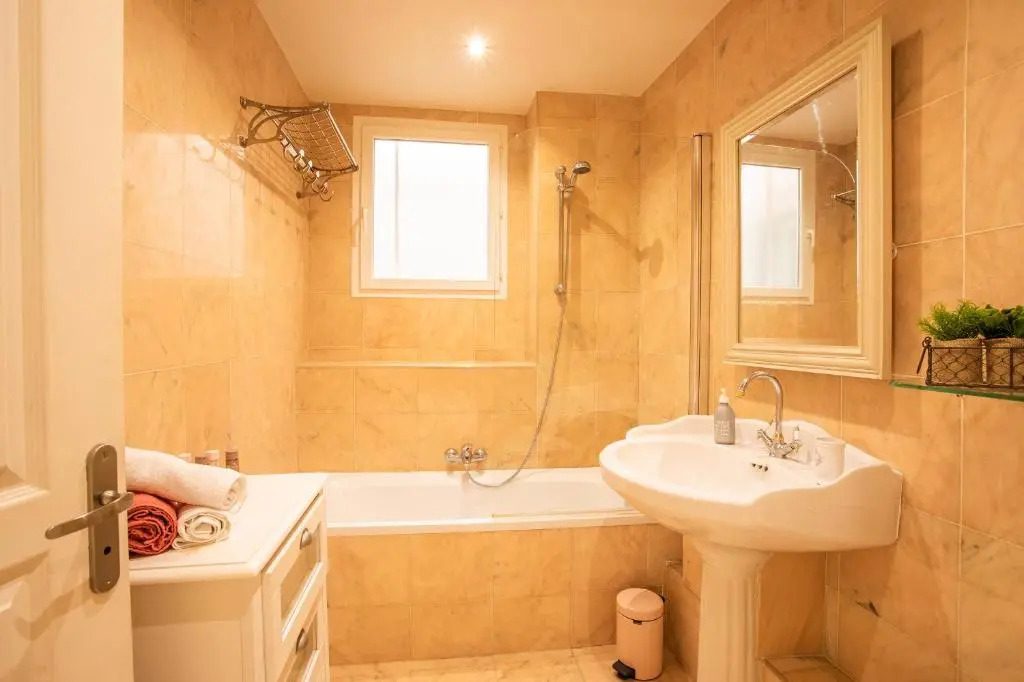 Le Foch Ap4244 by Riviera Holiday Homes