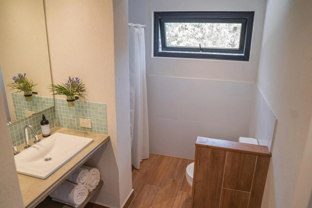 Hosteria LA NATURE 5 Habitaciones B&B y CHEZ COLETTE casa 1 dormitorio