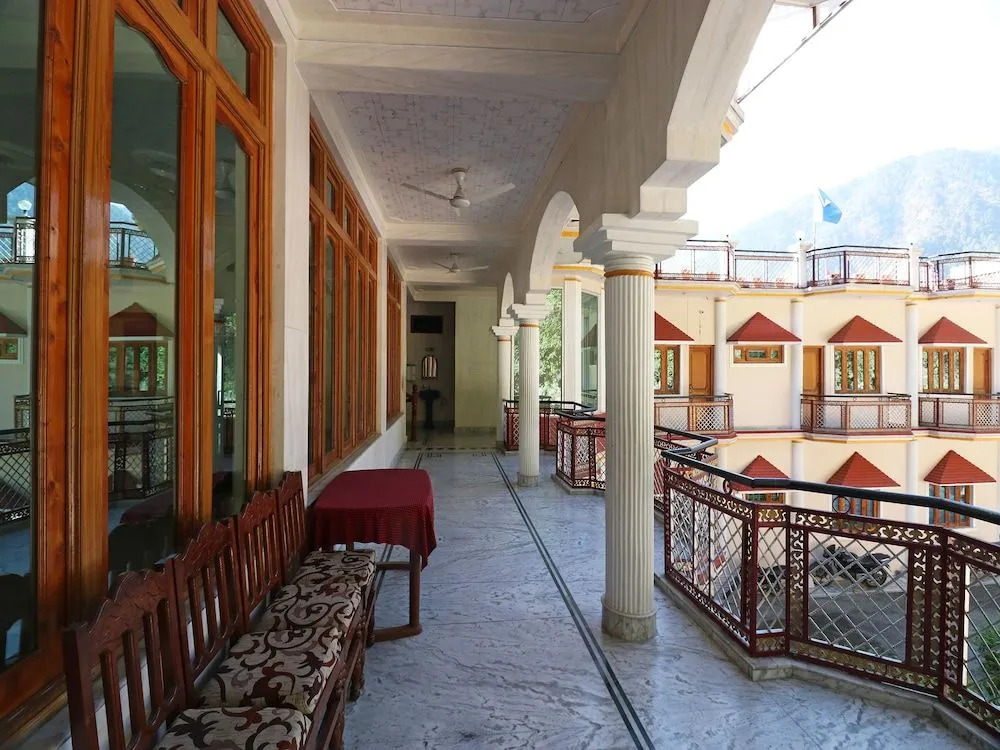 OYO 24319 Hotel Geetanjali Resort