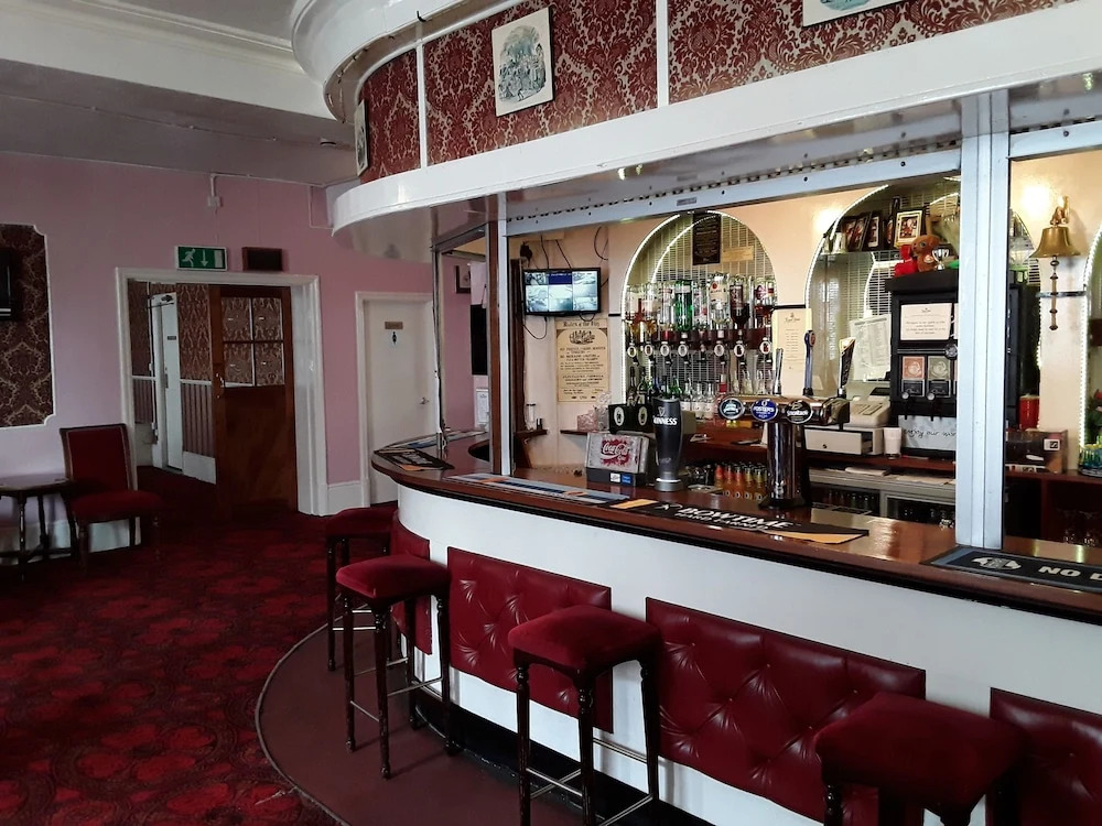 Royal Hotel
