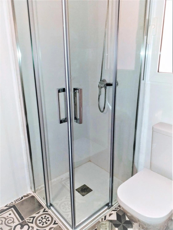 LARGE Apartment with large and sunny Terrace - Garden & Outdoor Gym, ALICANTE CENTER