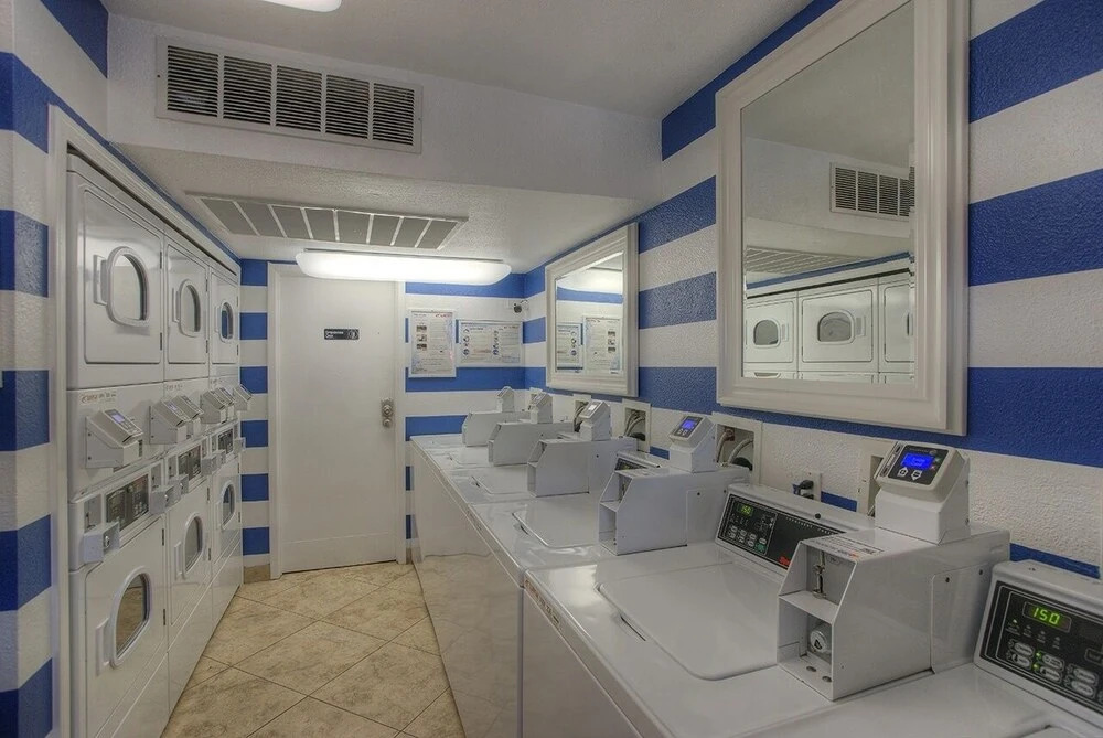 145 Fully Furnished 1BR Suite-Pet Friendly! by RedAwning