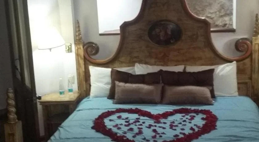 San Miguel & Suites