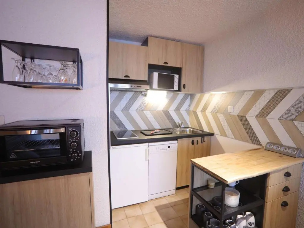 Appartement Auris, 1 pièce, 4 personnes - FR-1-297-6
