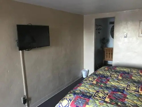 Topaz Lodge