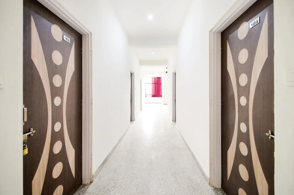 OYO 45931 Hotel Ganesham