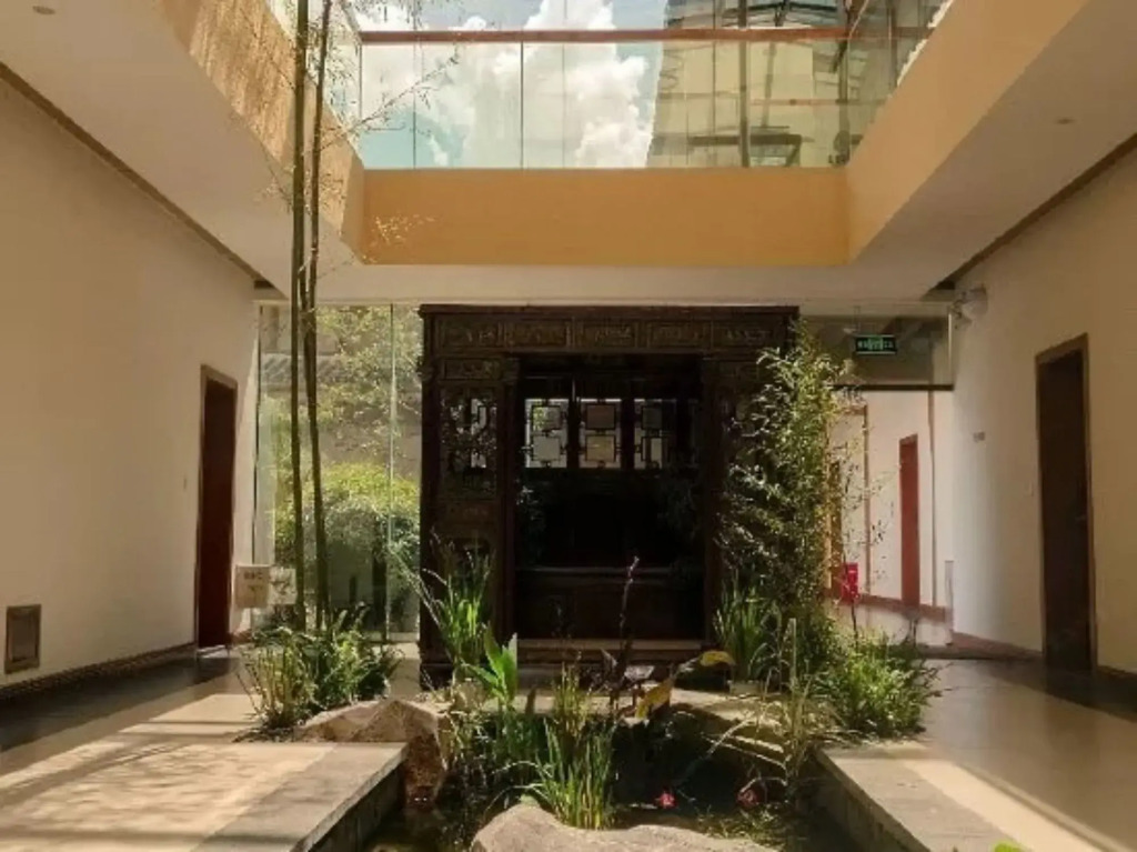 Lijianghai Boutique Holiday Hotel