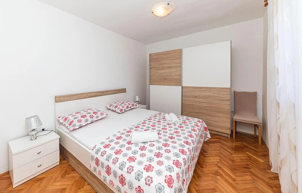 Awesome Home in Vinisce With Outdoor Swimming Pool, Wifi and 5 Bedrooms