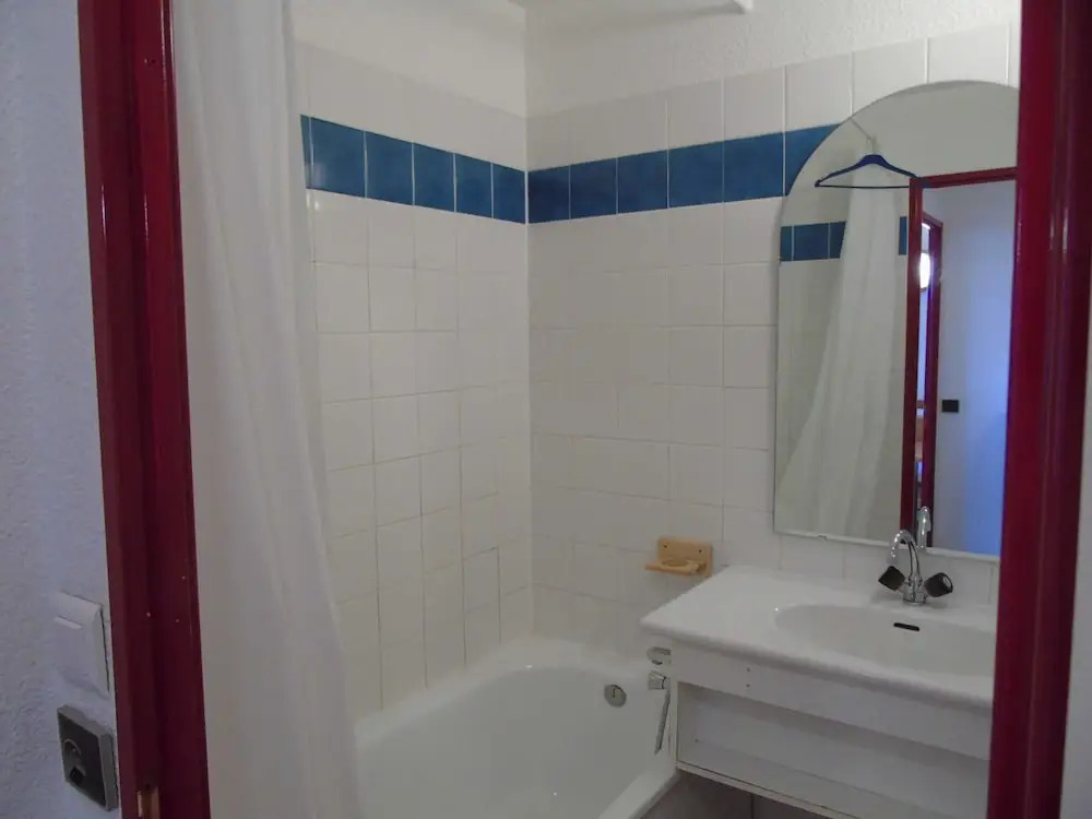 Lou Services Apartment CHAV37 LSI 001