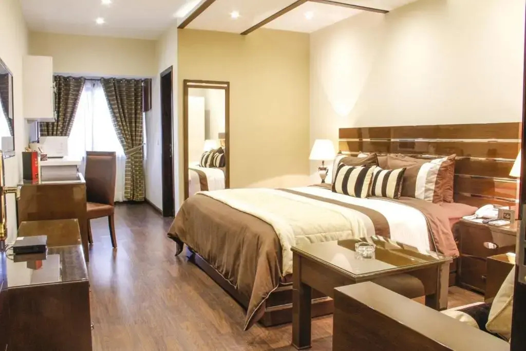 Royaute Luxury Suites and Hotel Gulberg Lahore