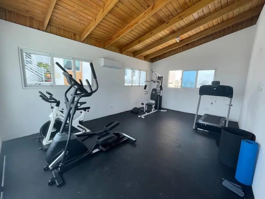 City View 2Br Downtown Stylish Sleeps 4 +WiFi+ Gym