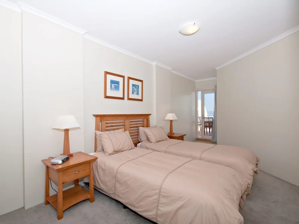 Breakwater Apartment, Unit 104/2 Messines Street