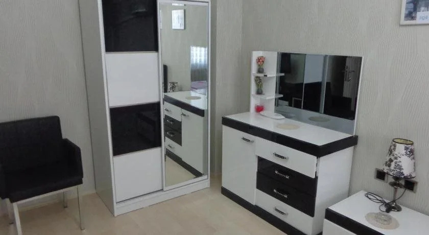 Serapion Hotel