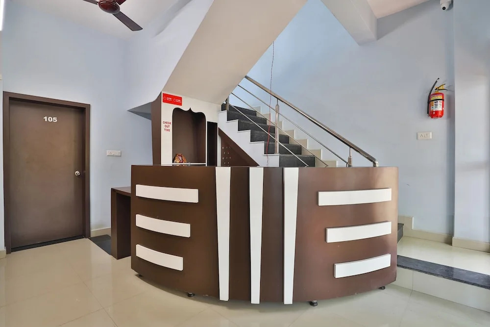 OYO 38589 Rajguru Guest House