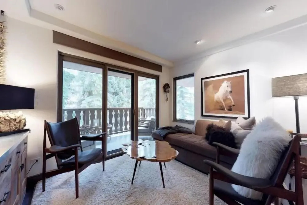 2 Bedroom
